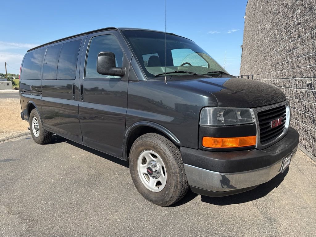 Used 2003 GMC Savana 1500 Passenger w/ Sle Preferred Equipment Group image 3