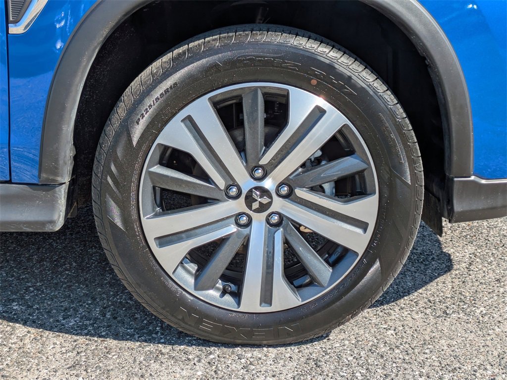 Used 2025 Mitsubishi Outlander Sport SE image 11