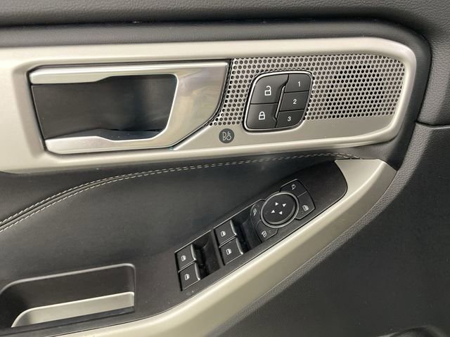 Used 2021 Ford Explorer Limited w/ Hybrid Equipment Group 310A image 24