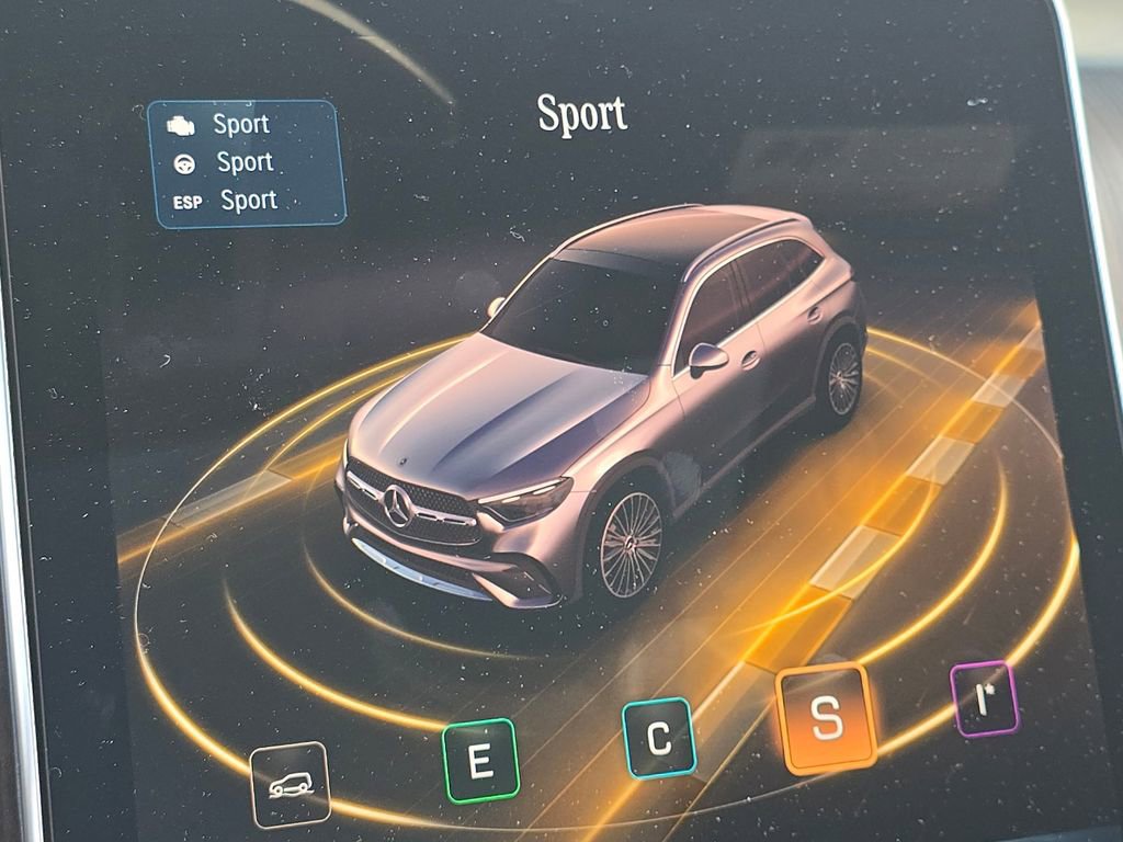 Certified 2026 Mercedes-Benz GLC 300 4MATIC image 33