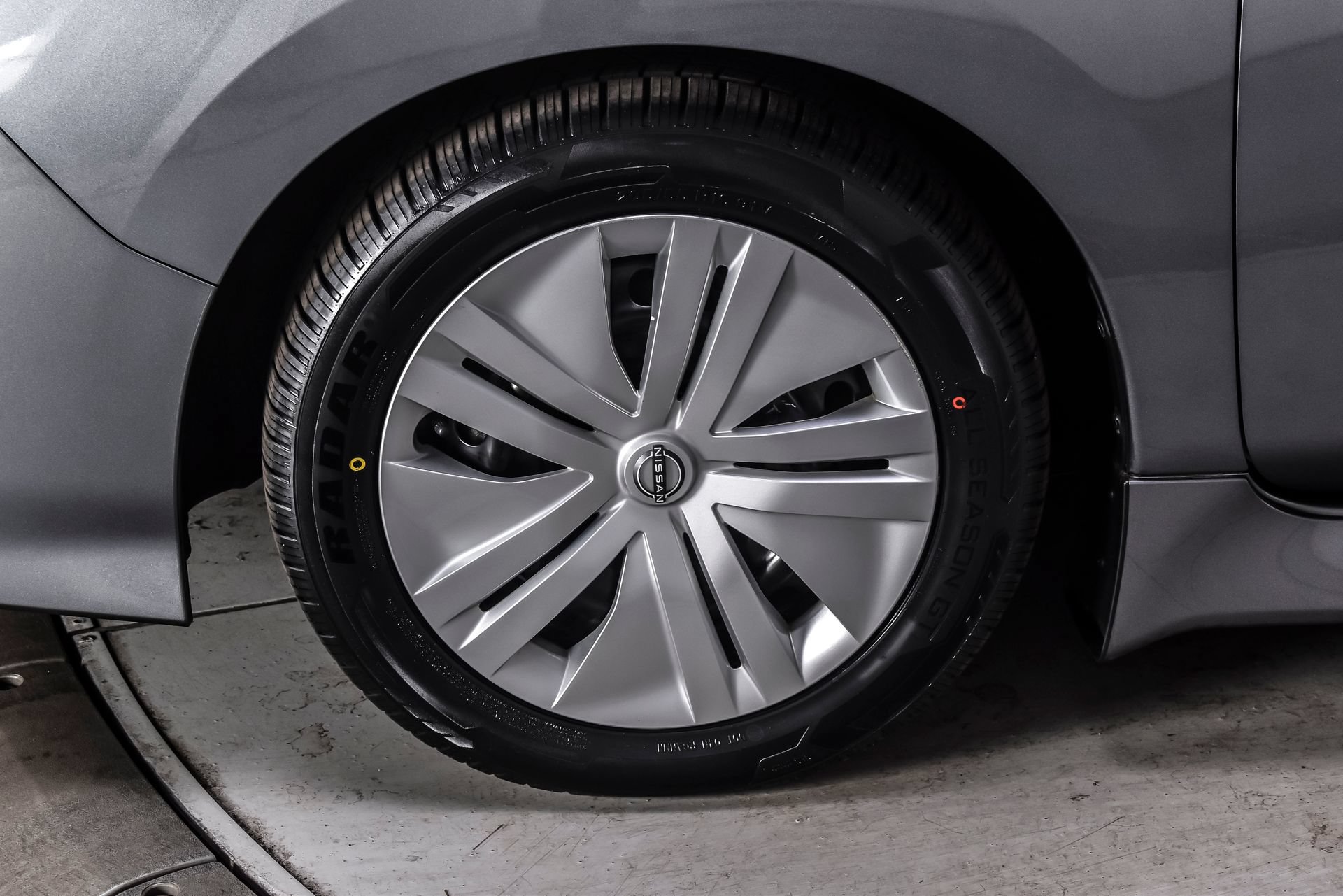 Used 2023 Nissan Leaf S FWD image 9