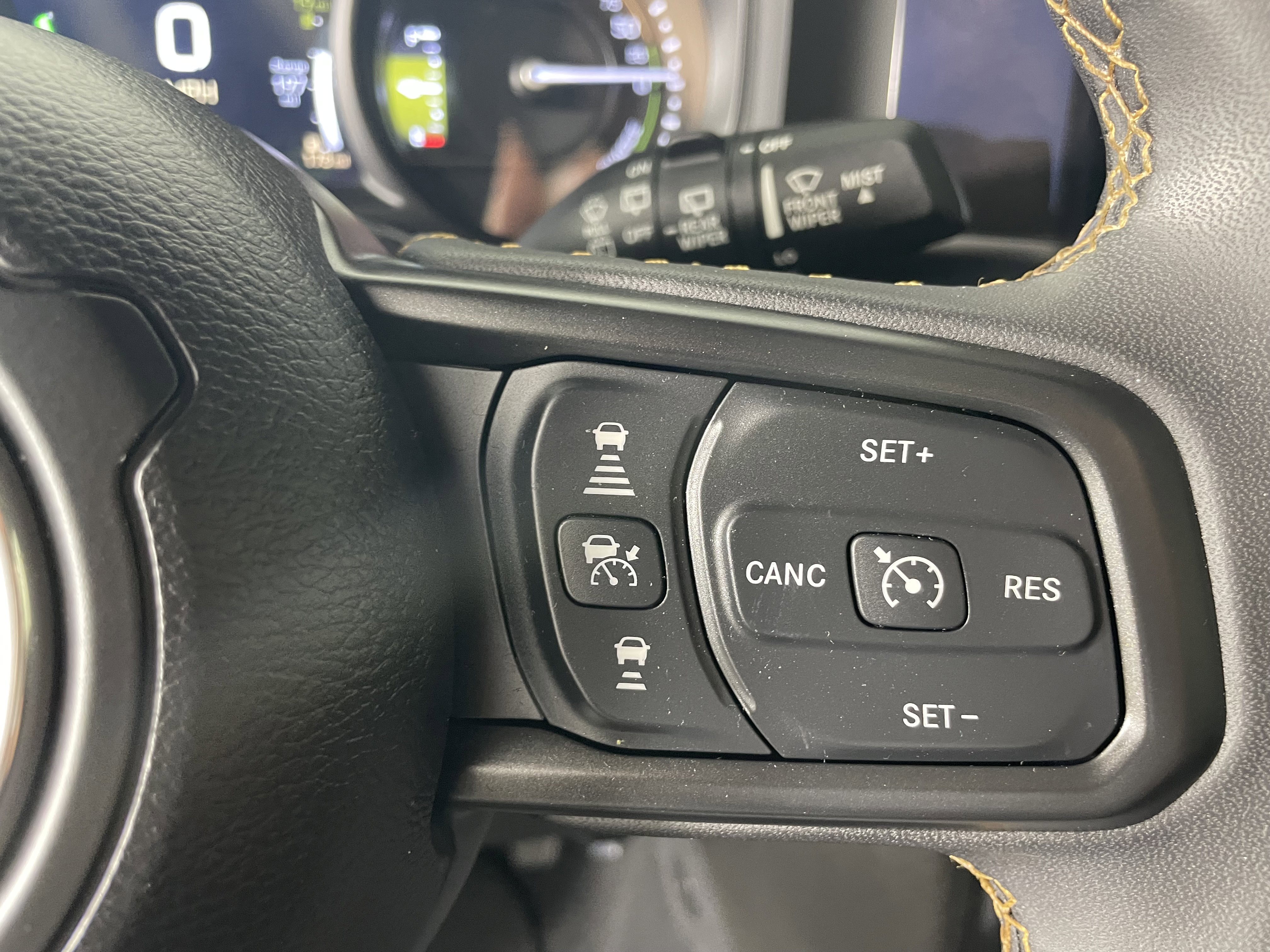 Used 2024 Jeep Wrangler Unlimited AWD/4WD image 15