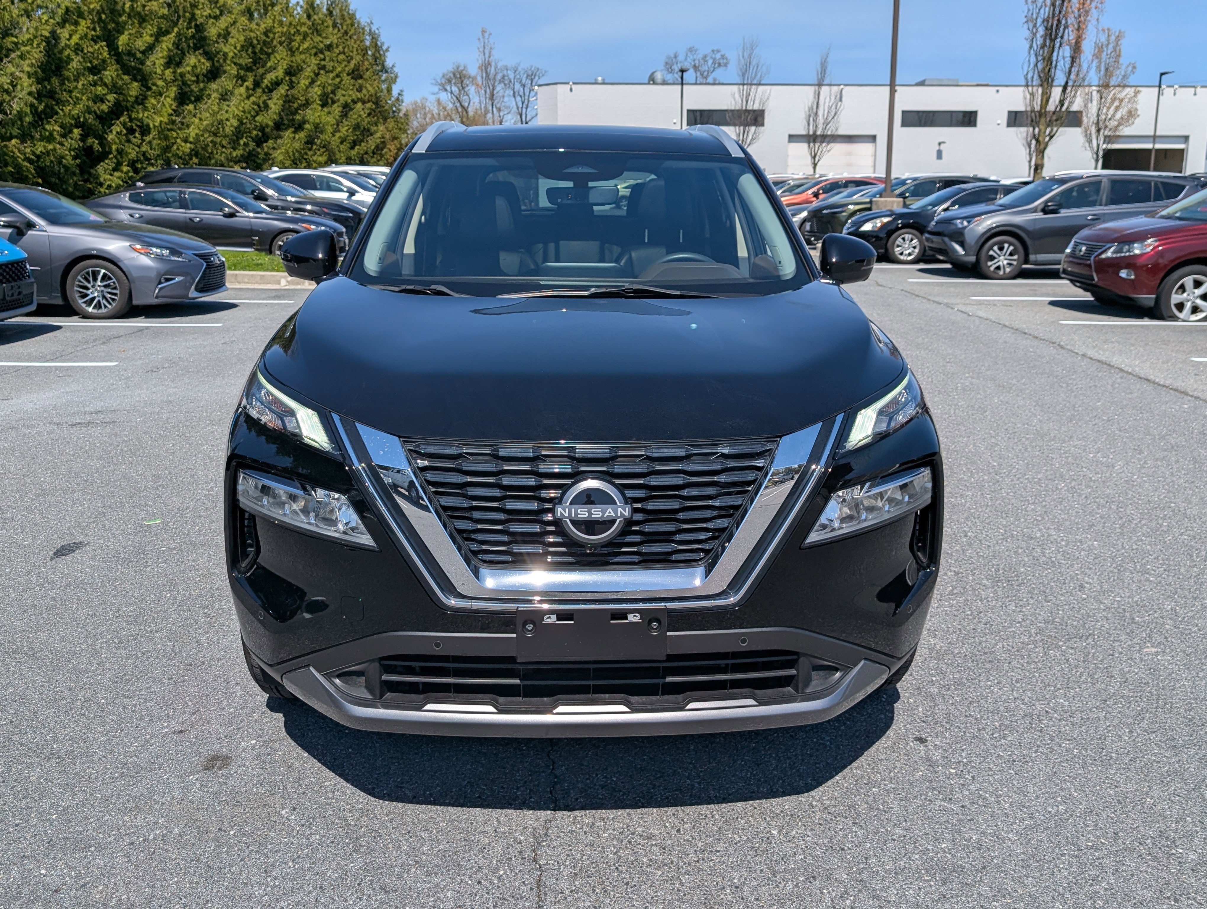 Used 2023 Nissan Rogue SL w/ SL Premium Package image 8