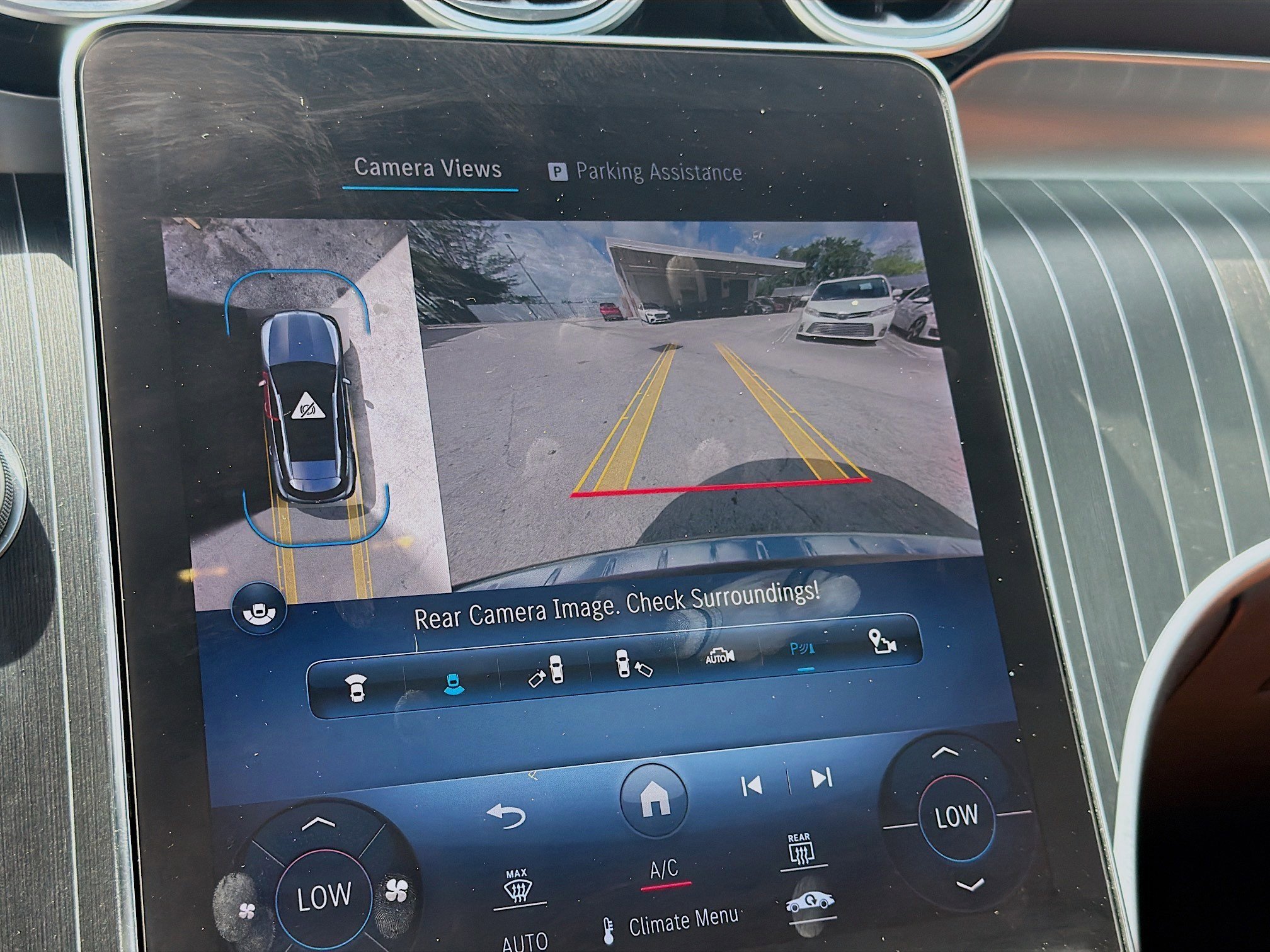 Used 2023 Mercedes-Benz GLC 300 w/ Exclusive Trim Package image 12