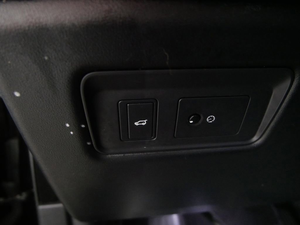 Used 2016 Land Rover Range Rover Sport SE image 17