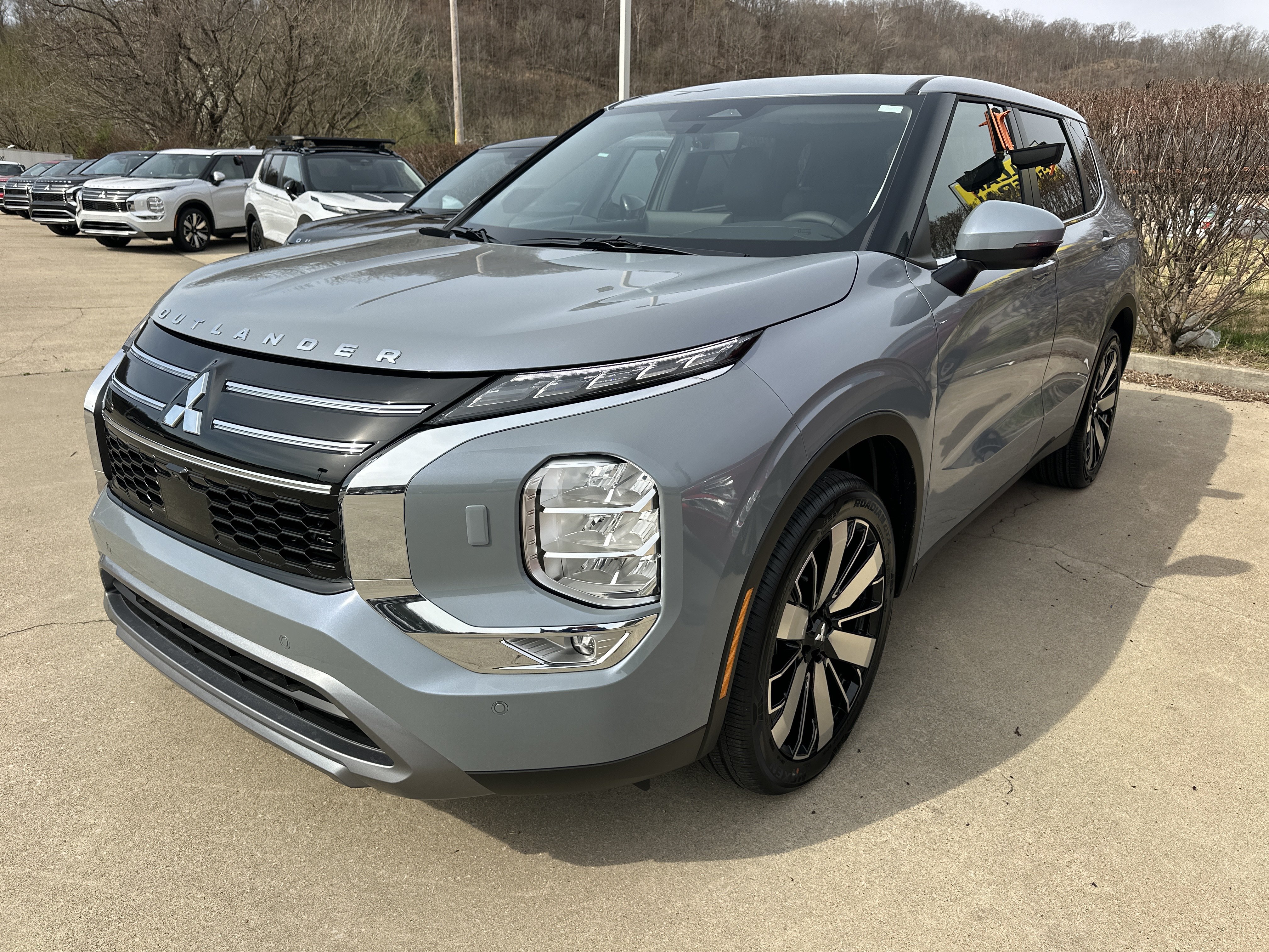 New 2026 Mitsubishi Outlander SE AWD/4WD image 6