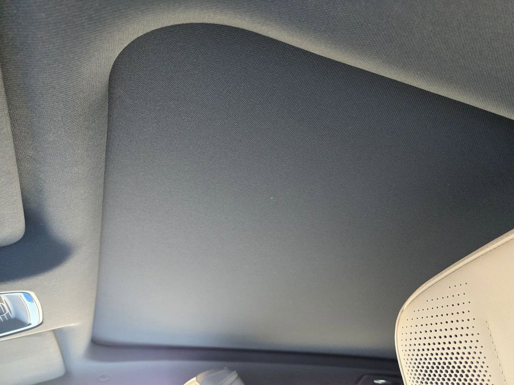 Certified 2024 Cadillac Lyriq Luxury w/ Nappa Leather Package image 9