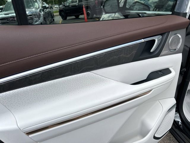 New 2026 Buick Enclave Avenir w/ Super Cruise Package AWD/4WD image 16