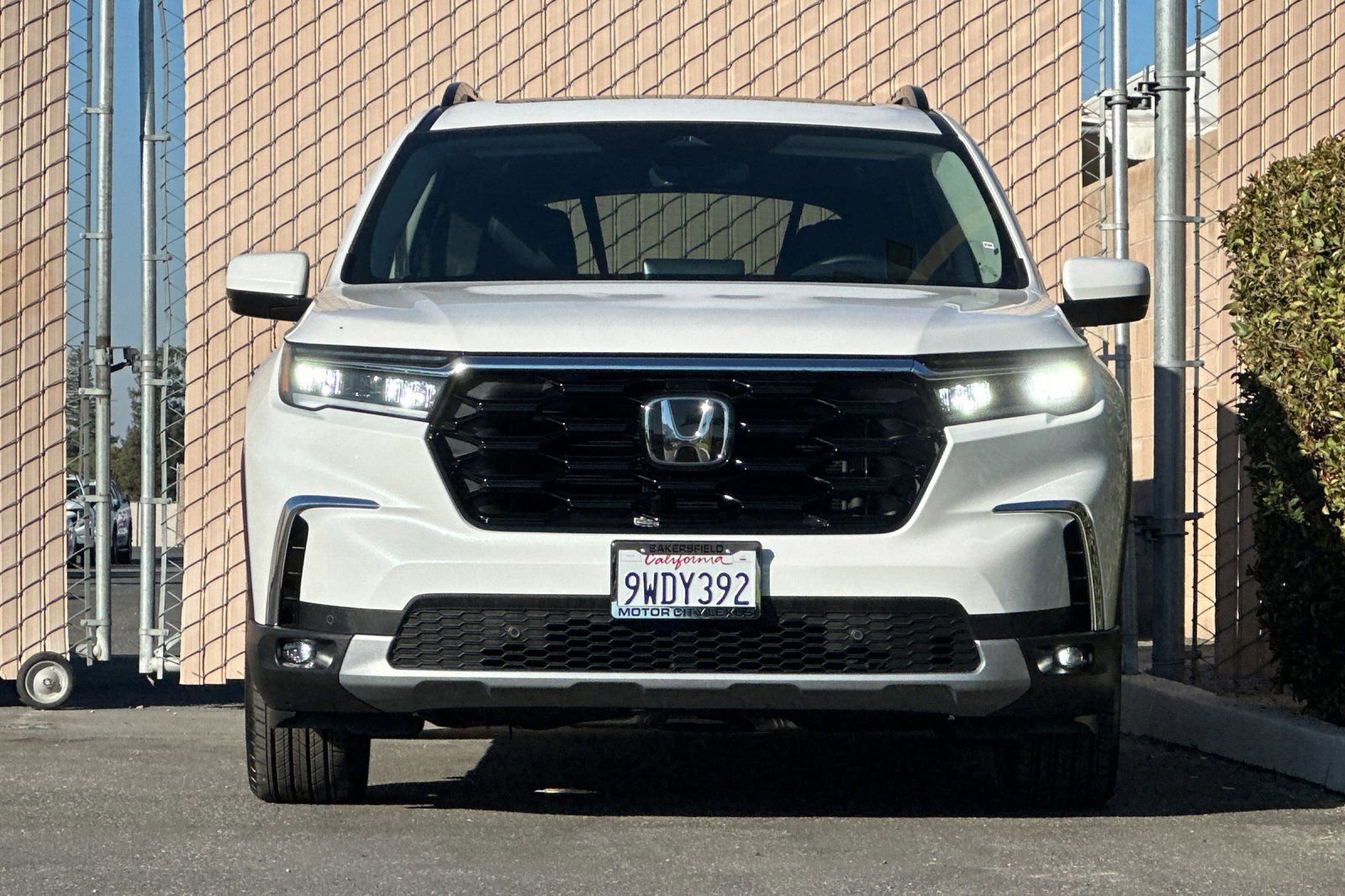 Used 2025 Honda Pilot Touring image 10