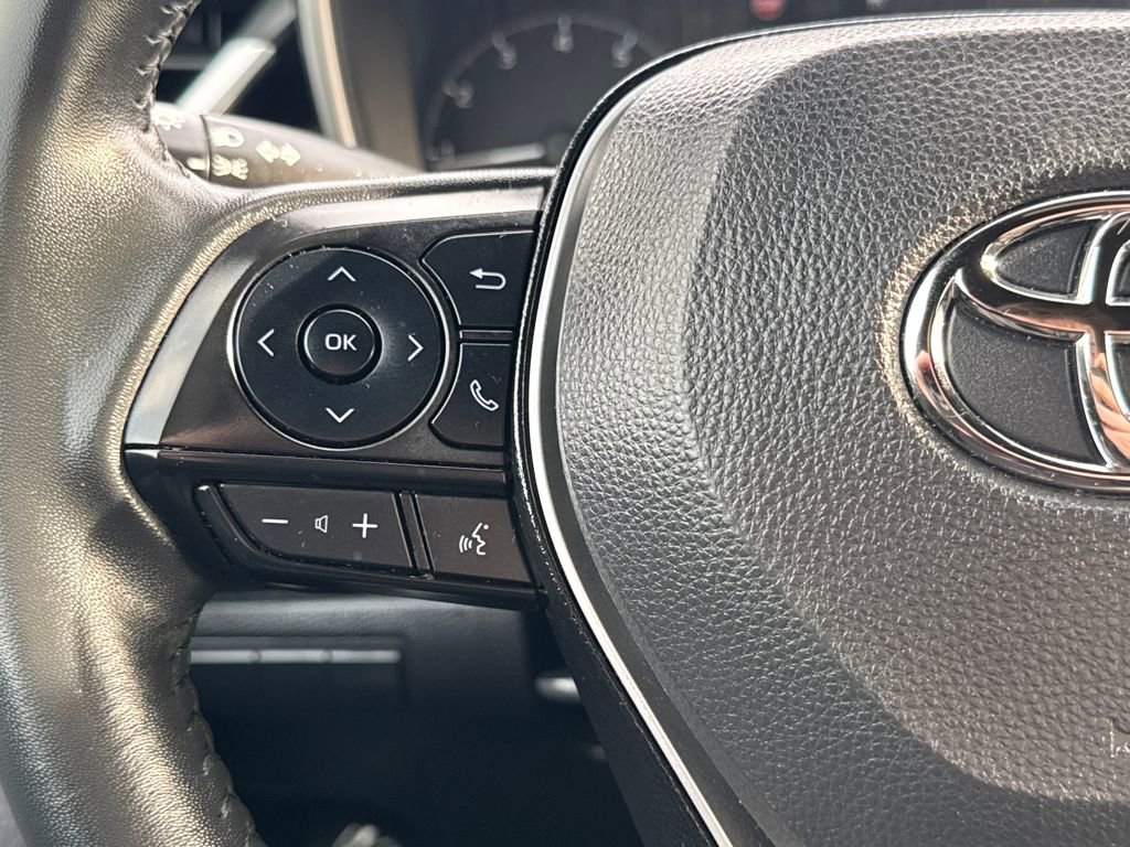 Used 2025 Toyota Corolla SE image 19