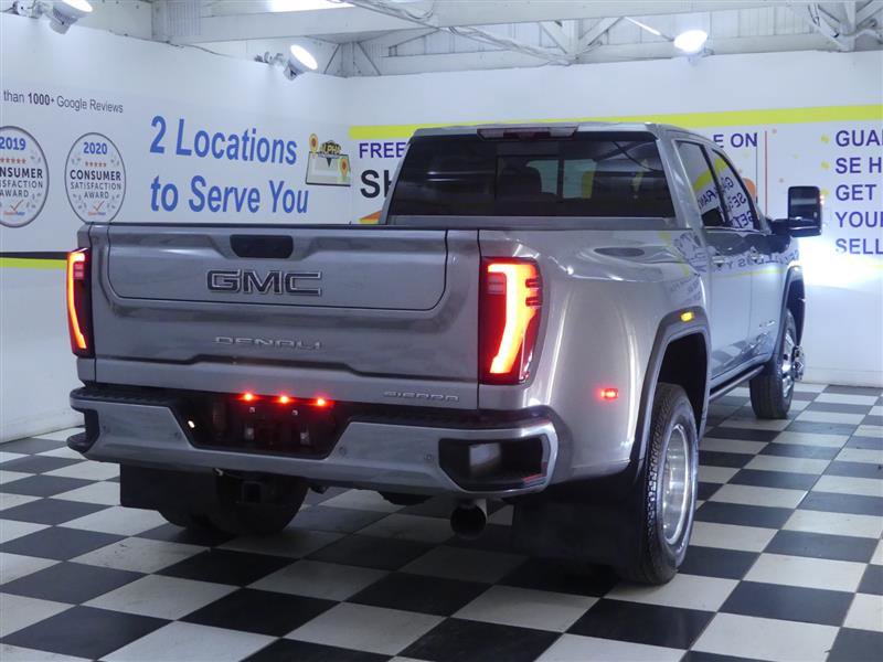 Used 2025 GMC Sierra 3500 Denali Ultimate AWD/4WD image 7