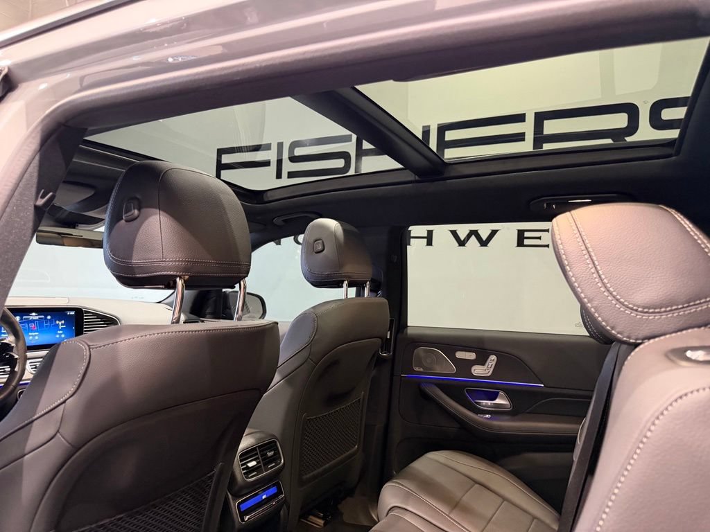 Used 2025 Mercedes-Benz GLS 450 4MATIC w/ AMG Line Exterior image 38