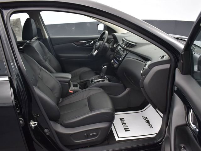 Used 2022 Nissan Rogue Sport SL w/ Premium Package FWD image 23