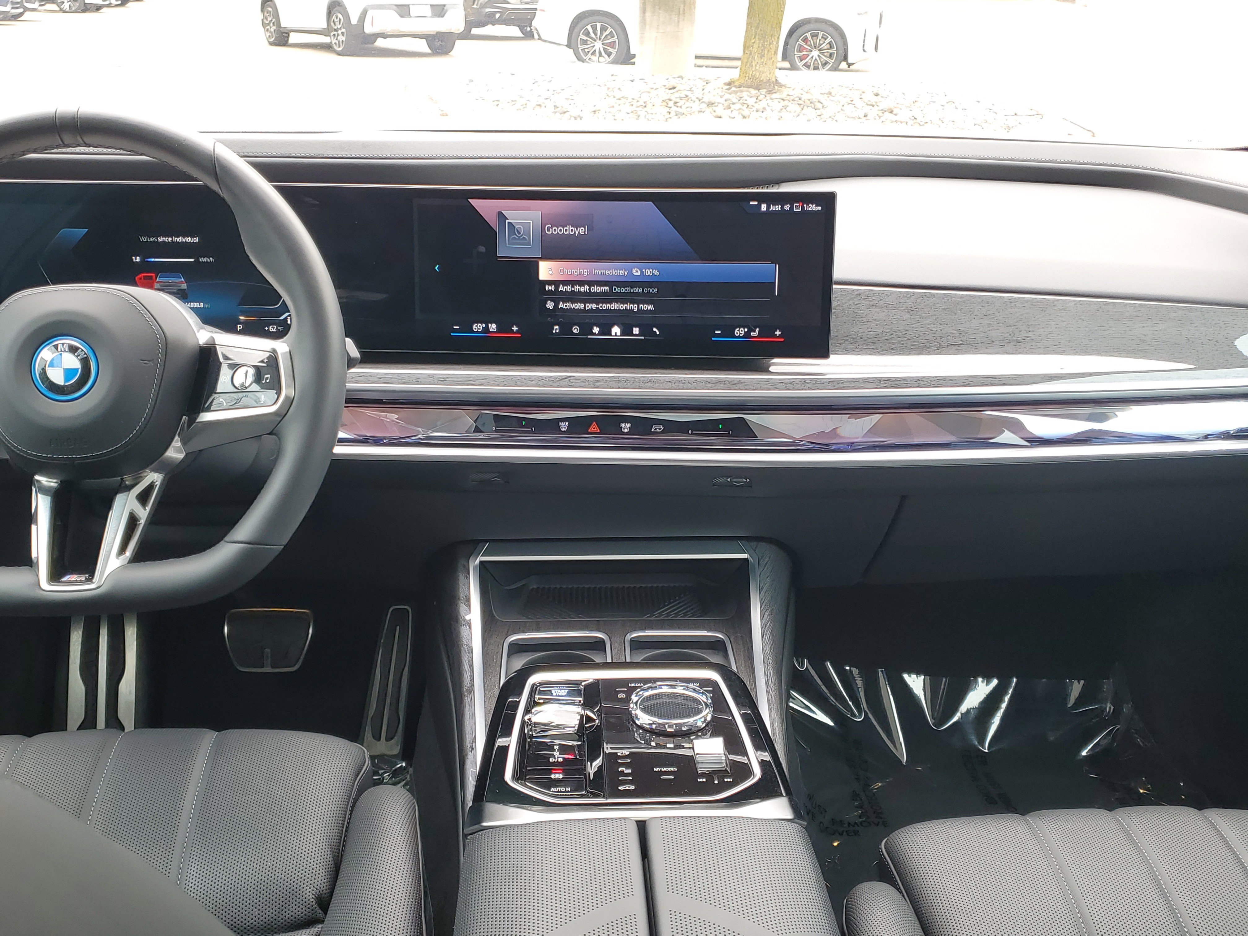 Certified 2023 BMW i7 xDrive60 AWD/4WD image 19