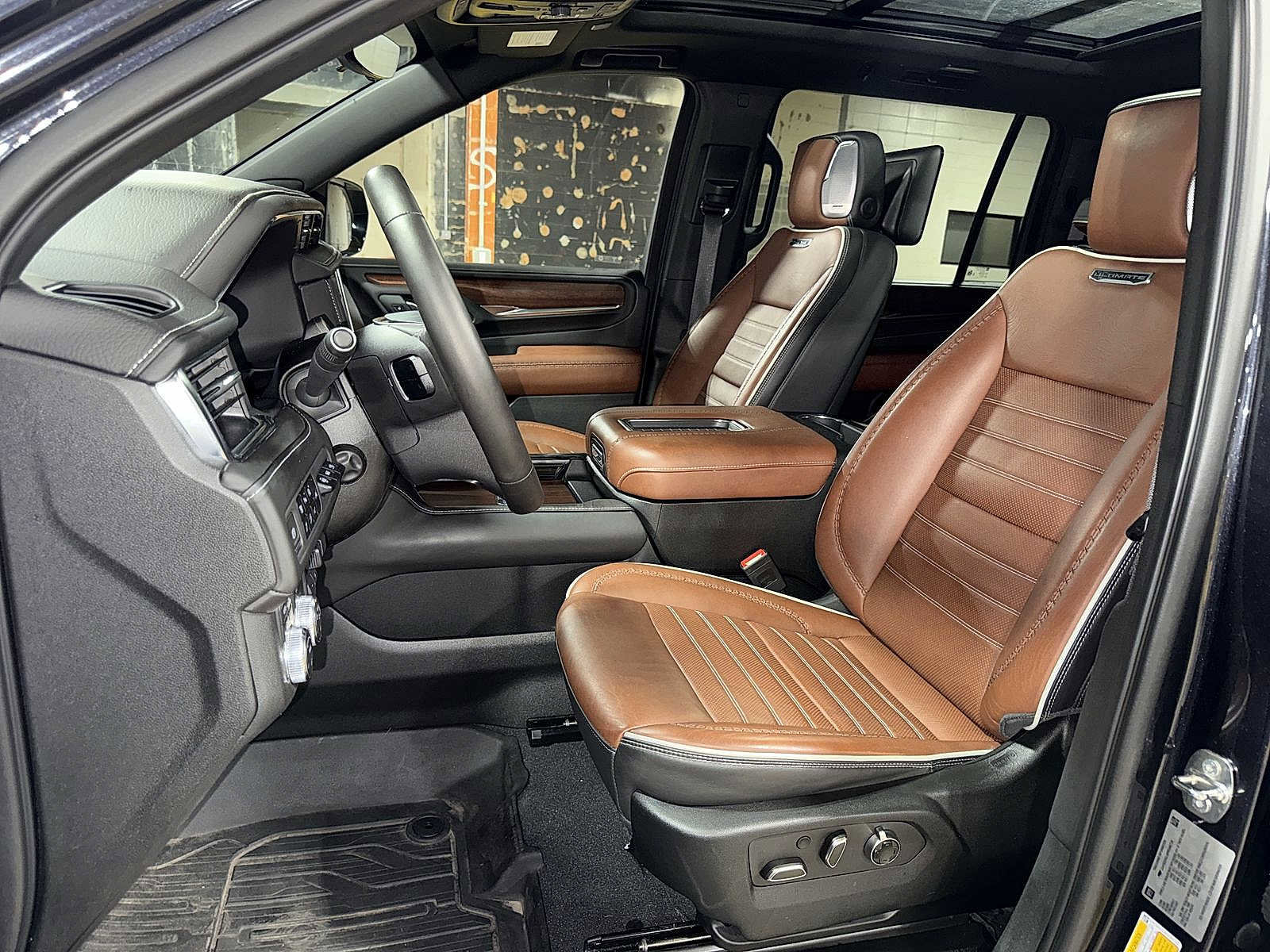 Used 2023 GMC Yukon XL Denali Ultimate w/ LPO, Floor Liner Package image 14