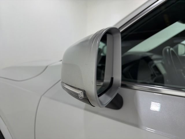 Used 2019 Volvo XC90 T6 R-Design AWD/4WD image 9