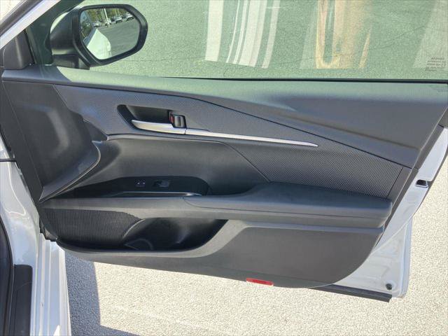 Certified 2025 Toyota Camry SE FWD image 29