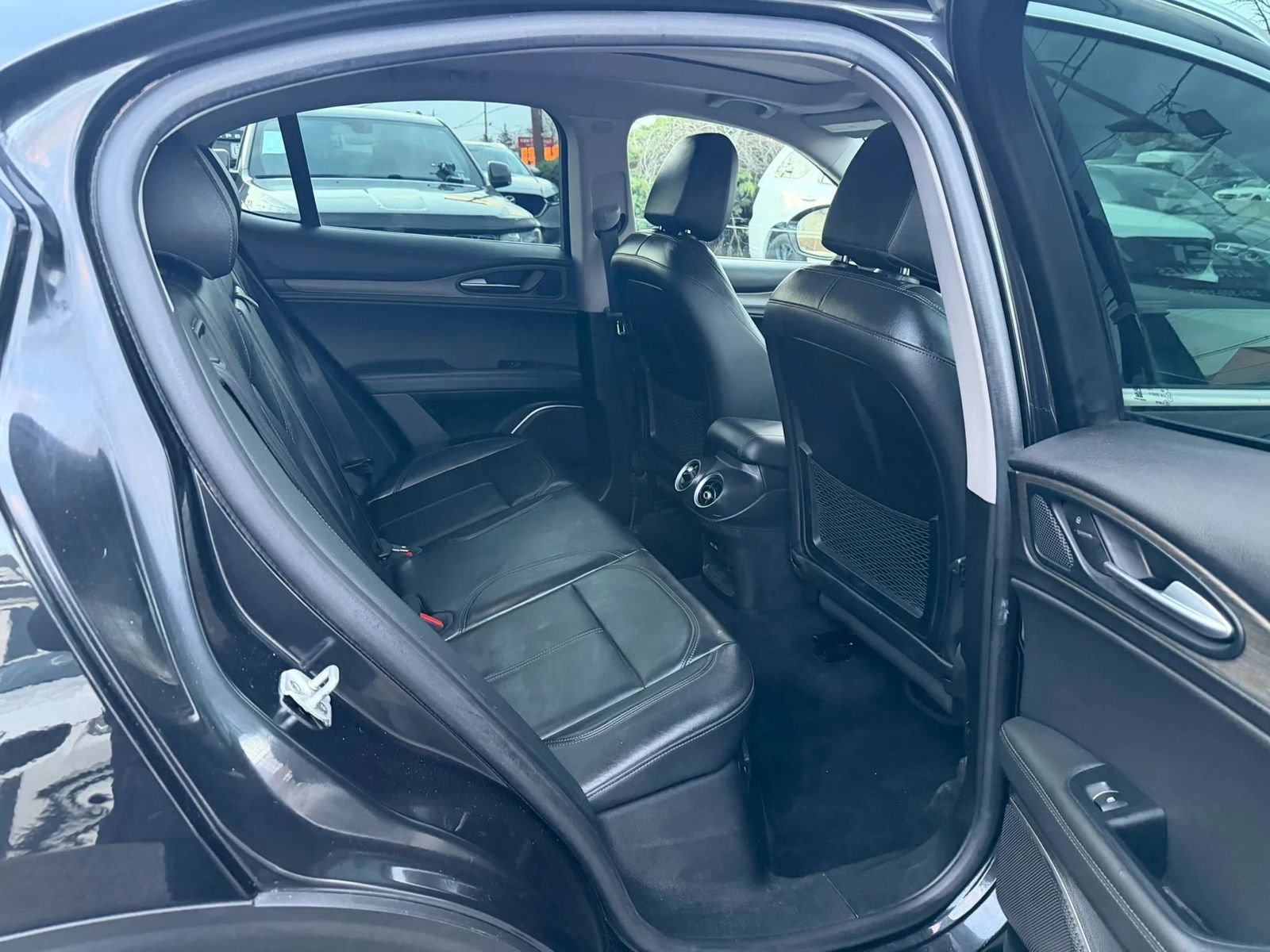 Used 2018 Alfa Romeo Stelvio Ti image 21