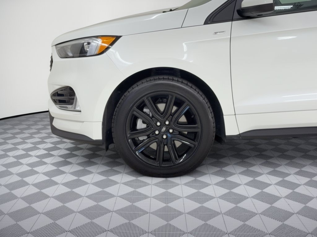 Certified 2021 Ford Edge ST-Line FWD image 13