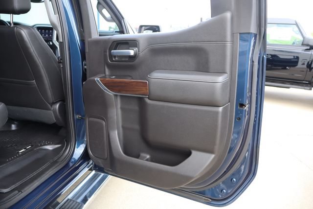 Used 2019 GMC Sierra 1500 SLT w/ SLT Premium Plus Package AWD/4WD image 34