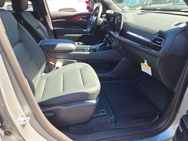 New 2026 Chevrolet Traverse Z71 w/ Enhanced Driving Package AWD/4WD image 8