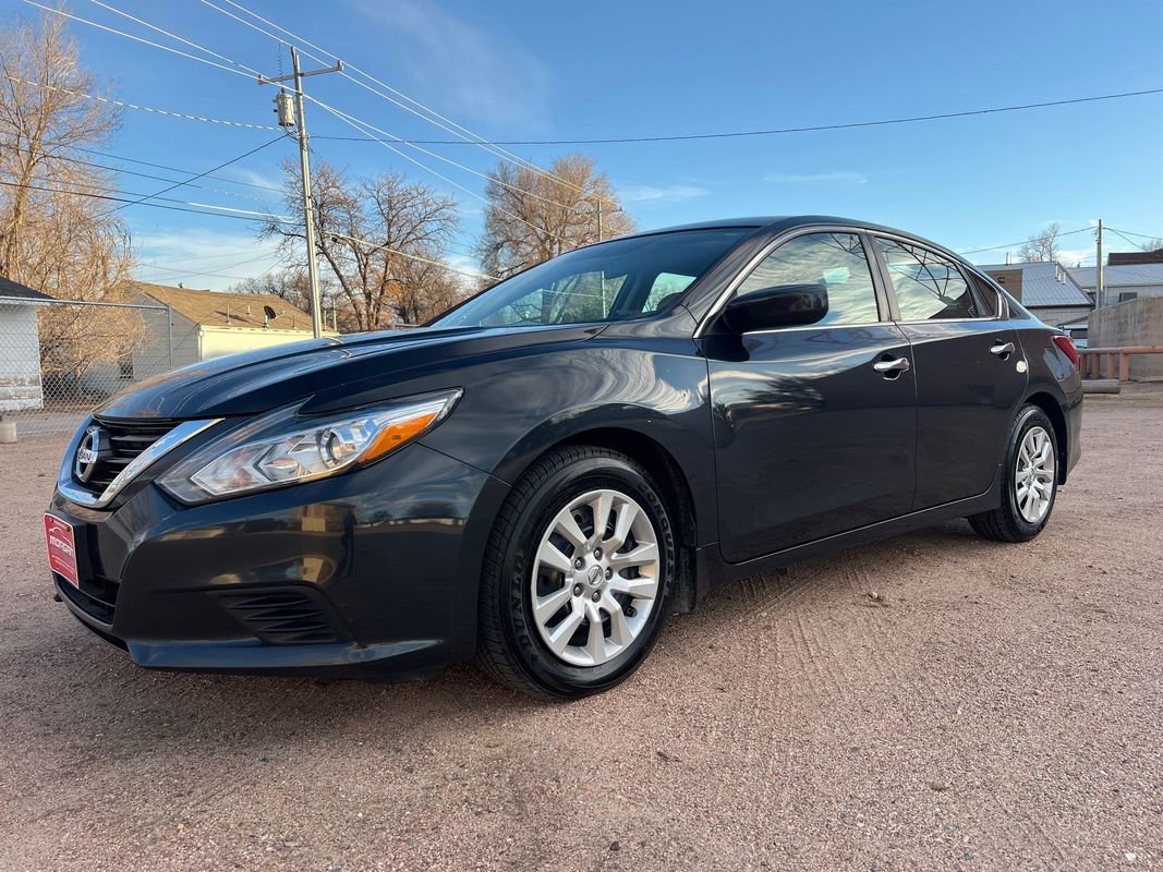 Used 2016 Nissan Altima 2.5 S w/ Power Driver Seat Package image 3