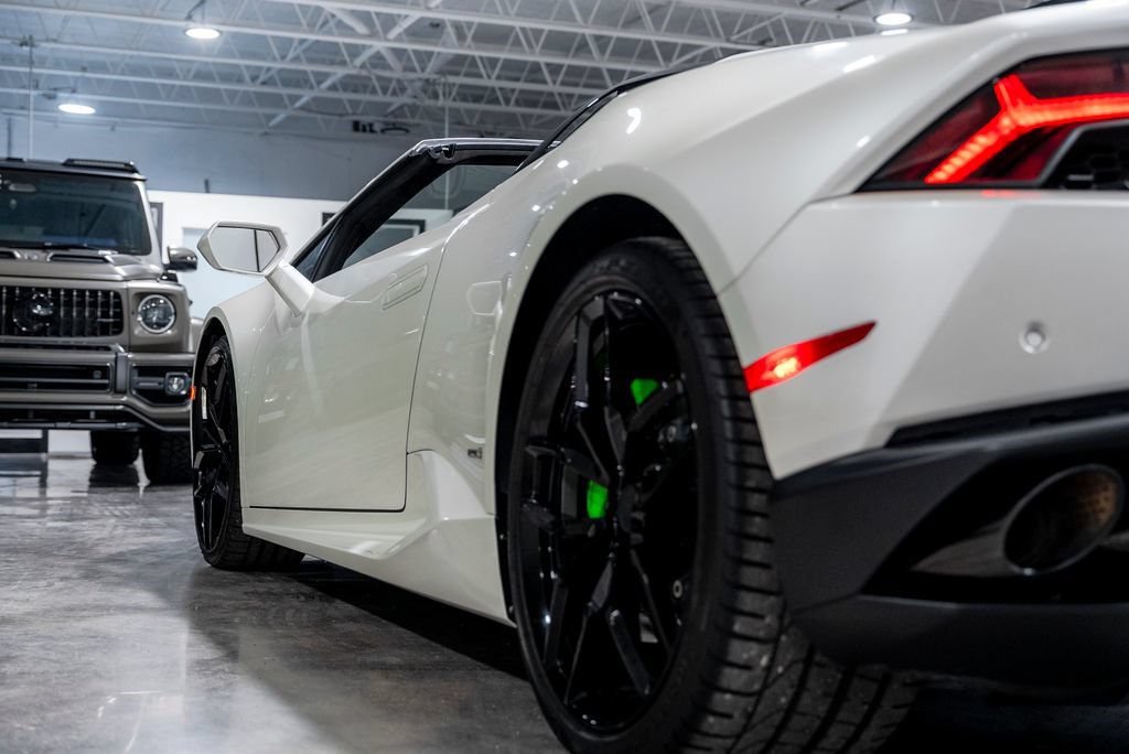 Used 2016 Lamborghini Huracan LP 610-4 AWD/4WD image 25