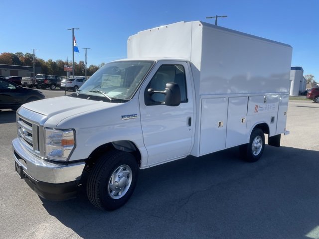 New 2025 Ford E-350 and Econoline 350 Super Duty w/ Power Equipment Group image 4