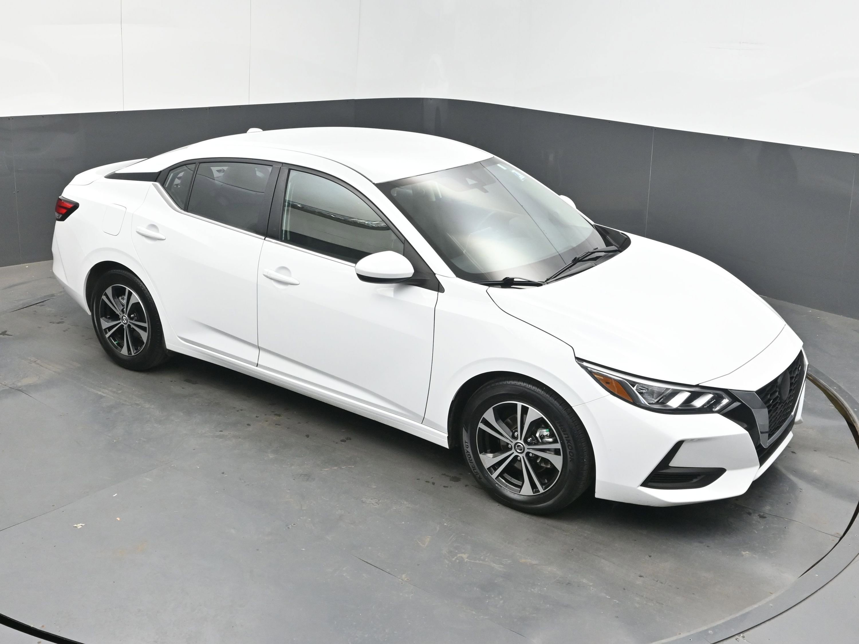 Used 2023 Nissan Sentra SV image 32