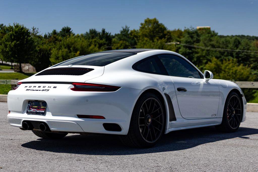 Used 2019 Porsche 911 Carrera GTS image 28
