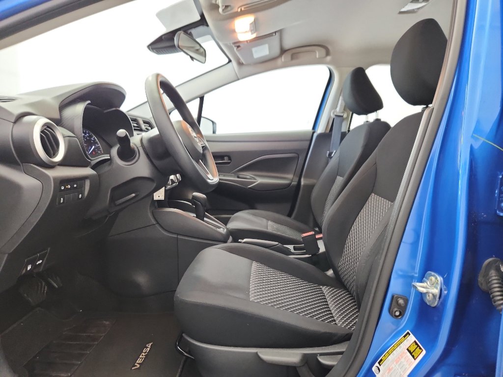 Used 2023 Nissan Versa S w/ Trunk Package image 6
