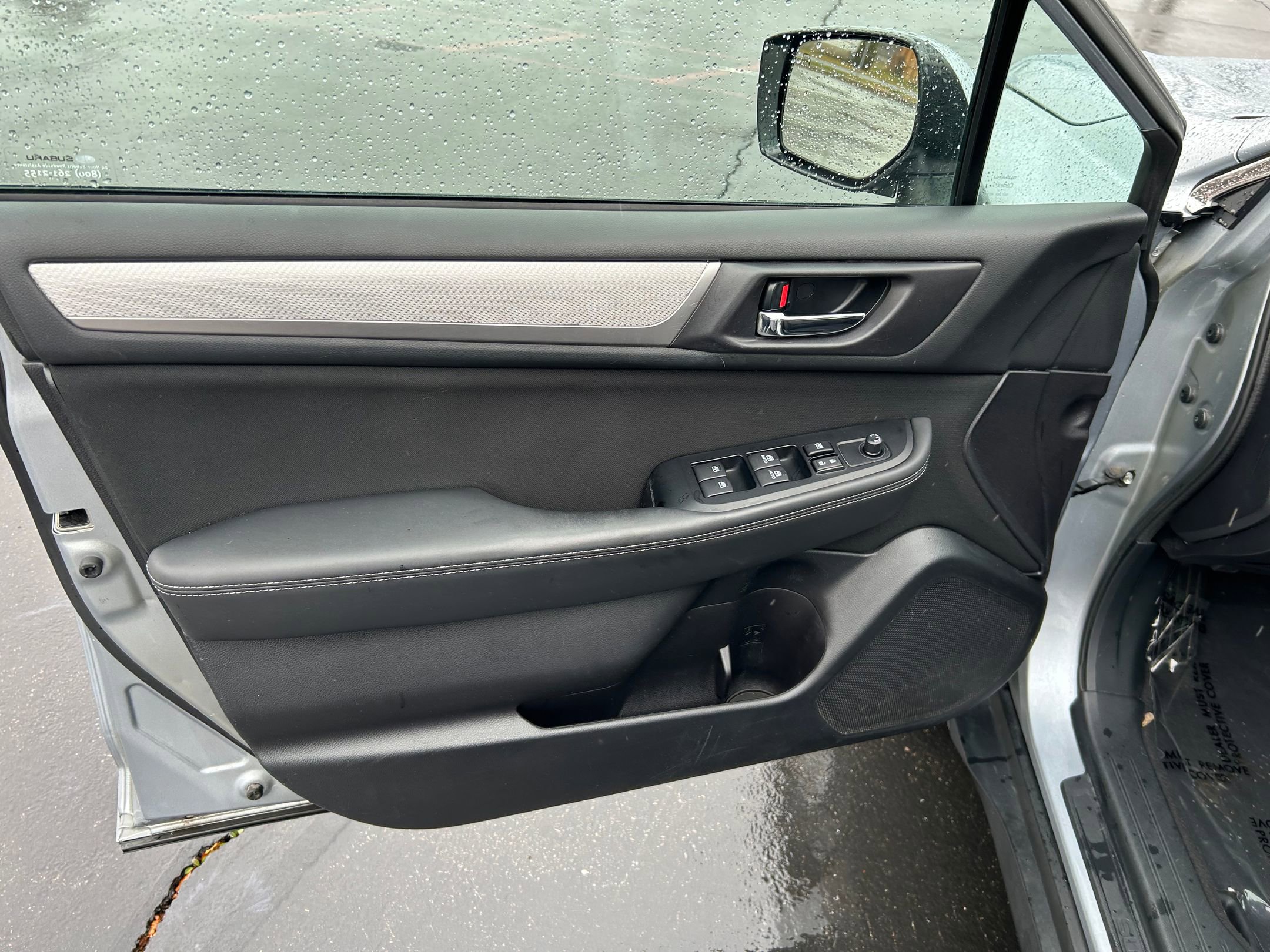 Used 2016 Subaru Outback 2.5i Premium image 8