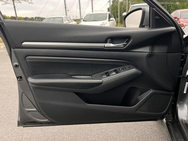 Used 2019 Nissan Altima 2.5 SV AWD/4WD image 9
