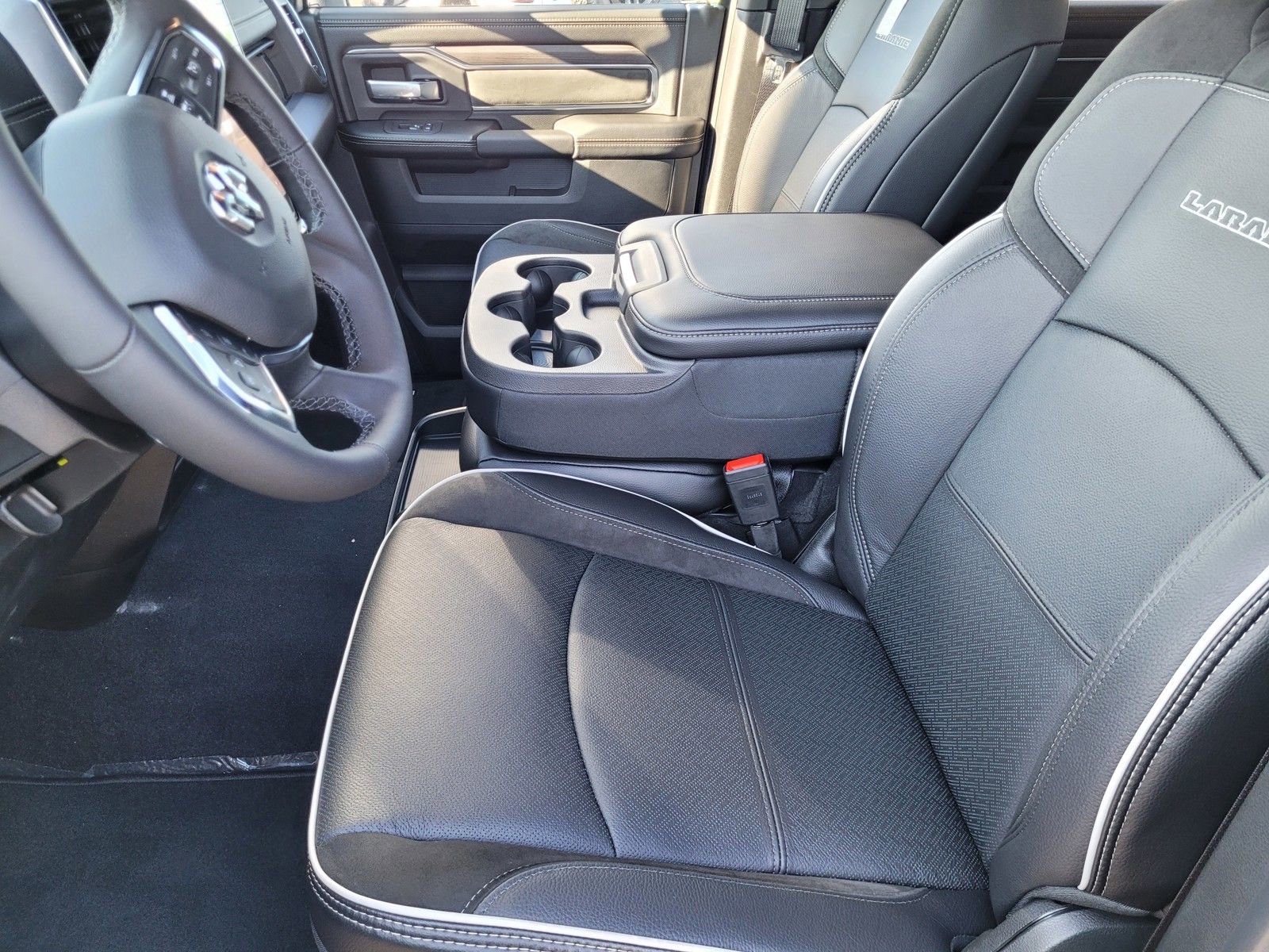 New 2025 RAM 2500 Laramie image 11