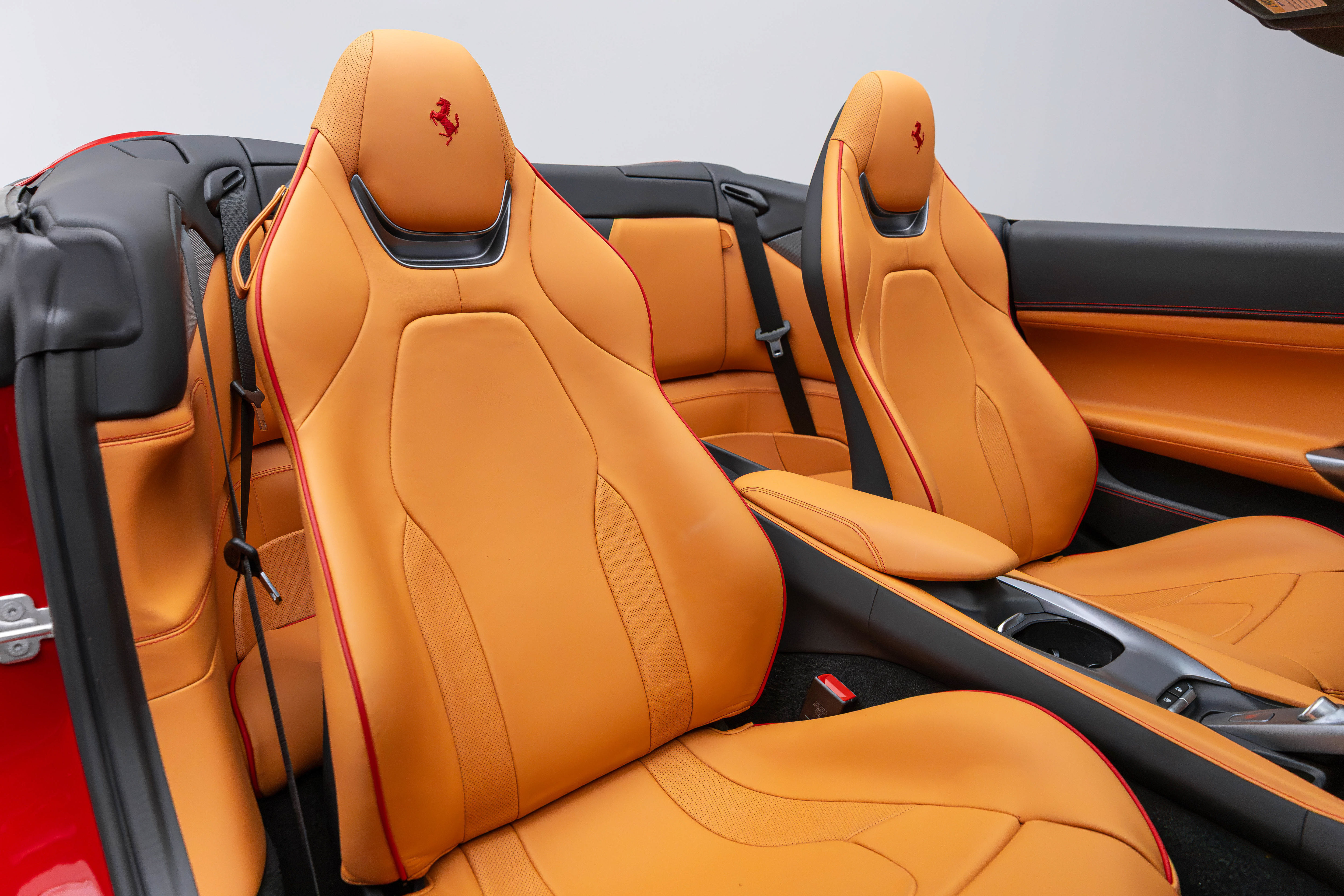 Used 2022 Ferrari Portofino M RWD image 65