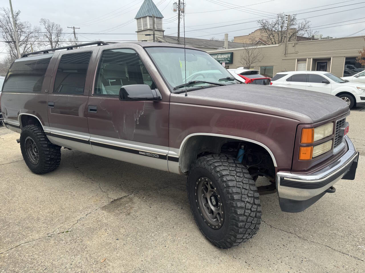 Used 1996 GMC Suburban 4WD image 9