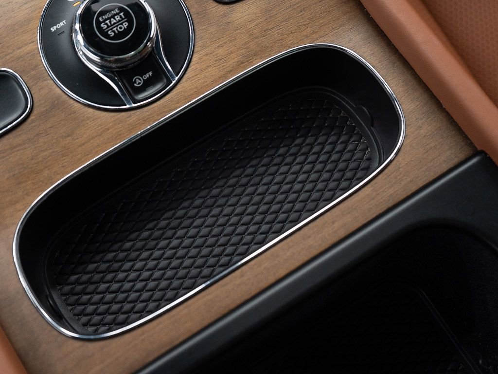 Certified 2023 Bentley Bentayga Extended Wheelbase AWD/4WD image 34