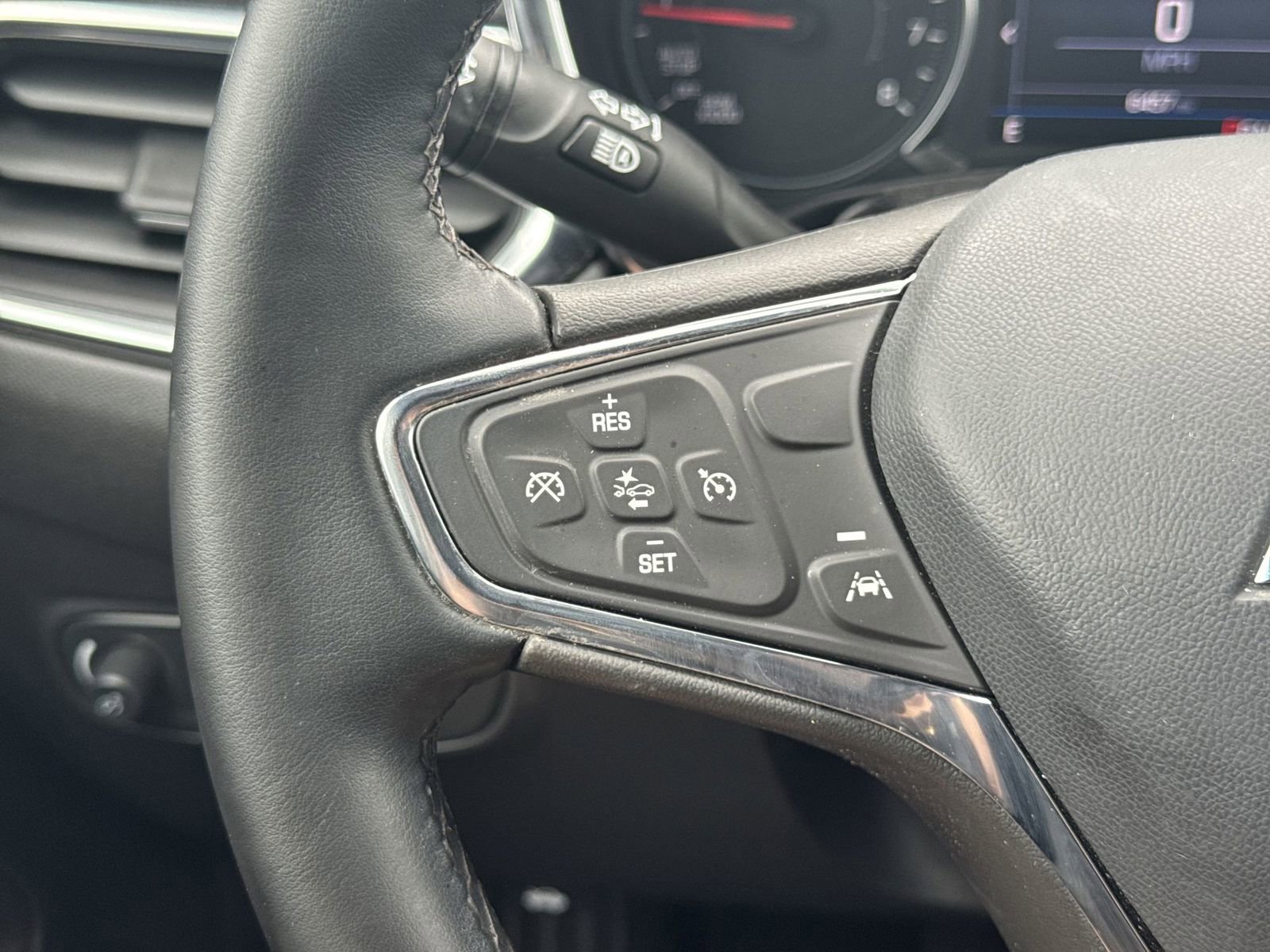 Used 2024 Chevrolet Equinox LT image 19