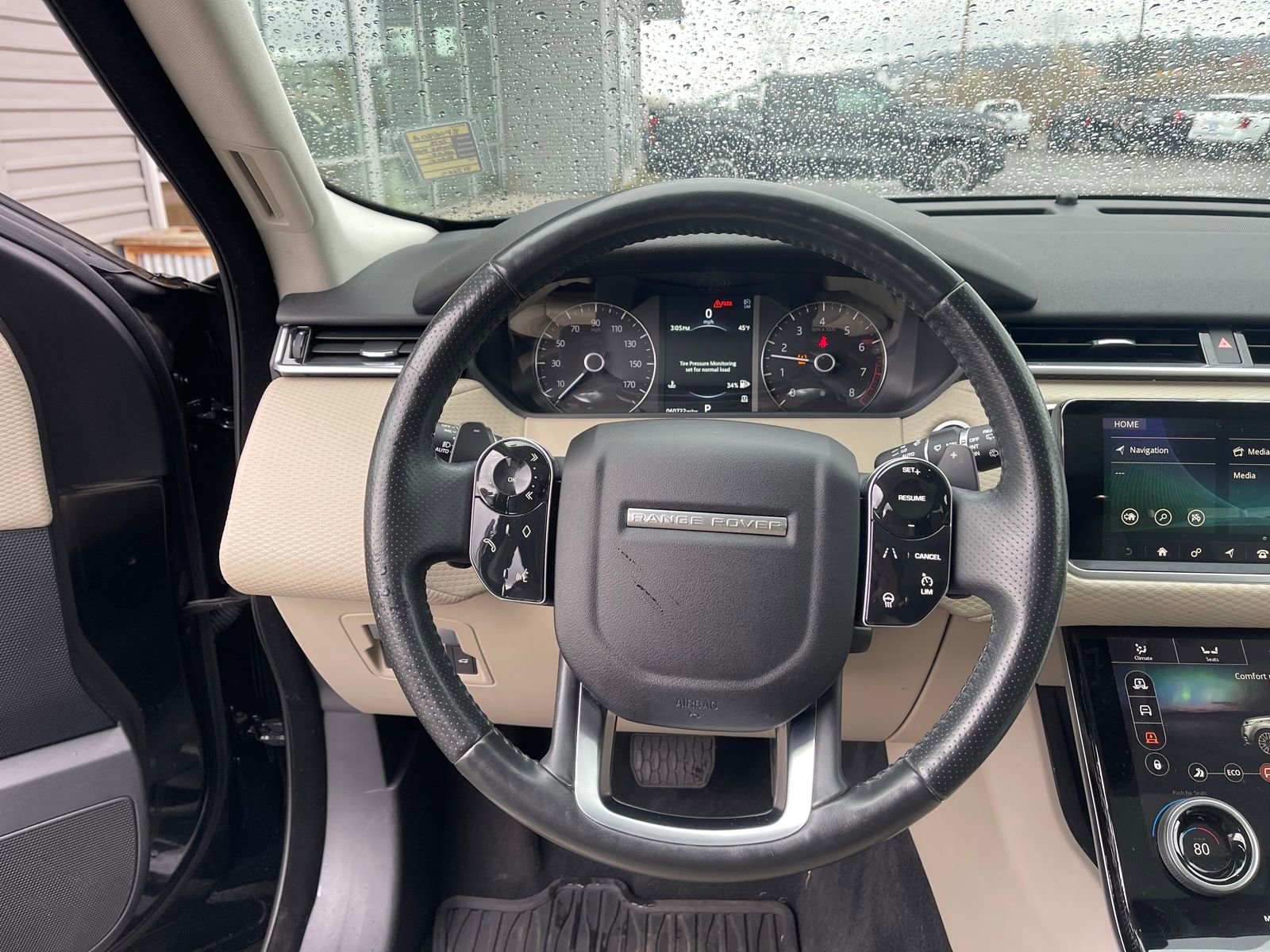 Used 2018 Land Rover Range Rover Velar S image 11