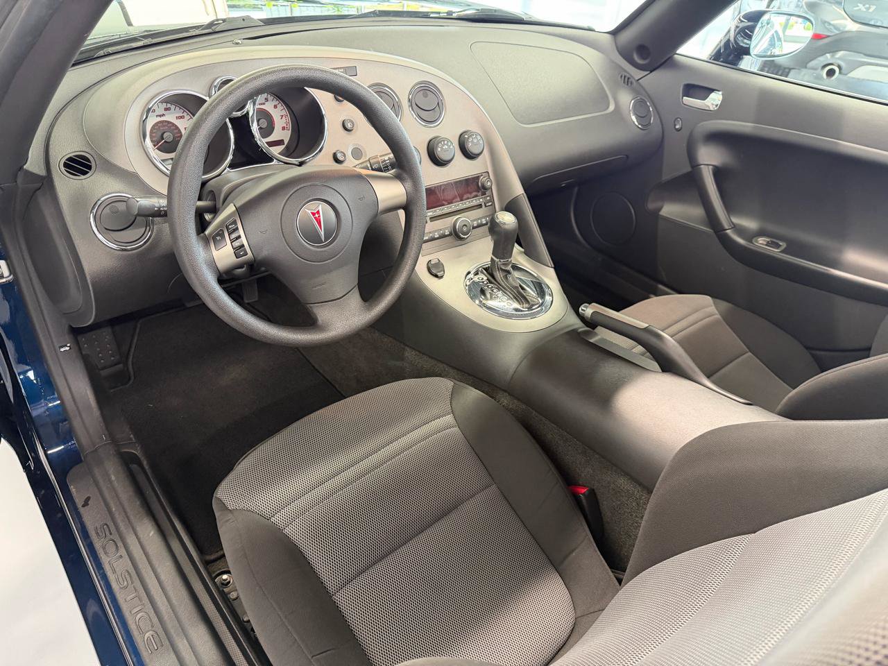 Used 2008 Pontiac Solstice Convertible w/ Preferred Package RWD image 16