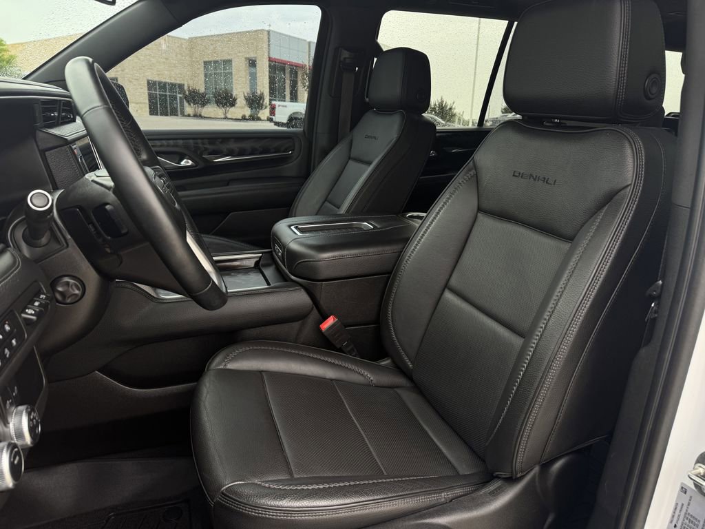 Used 2023 GMC Yukon Denali AWD/4WD image 24