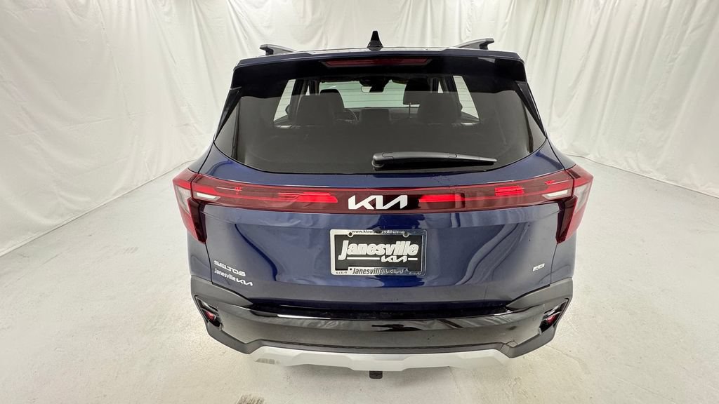 Used 2026 Kia Seltos EX AWD/4WD image 4