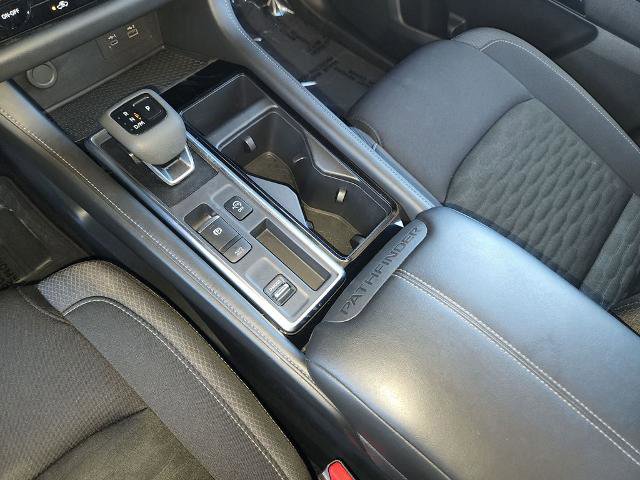 Certified 2025 Nissan Pathfinder SV image 22