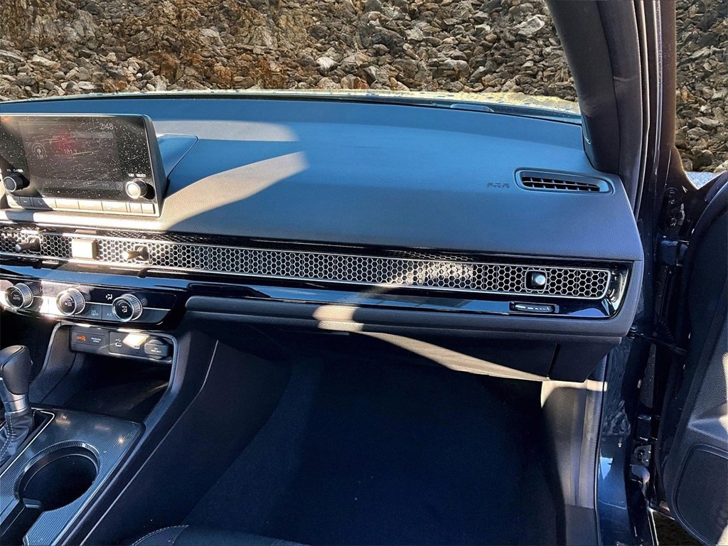 Used 2025 Honda Civic Sport image 15