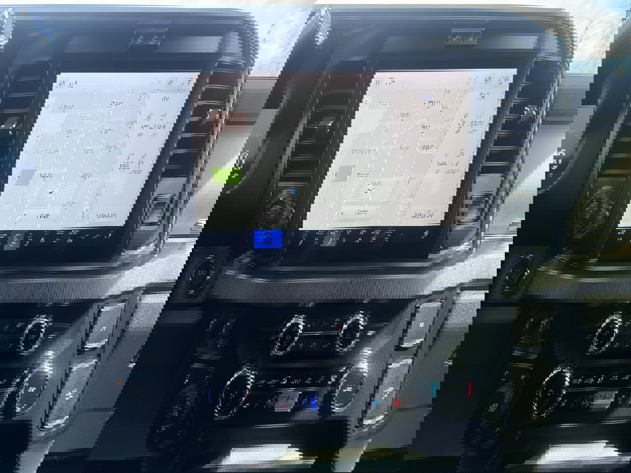 Used 2025 Ford F250 Platinum image 22