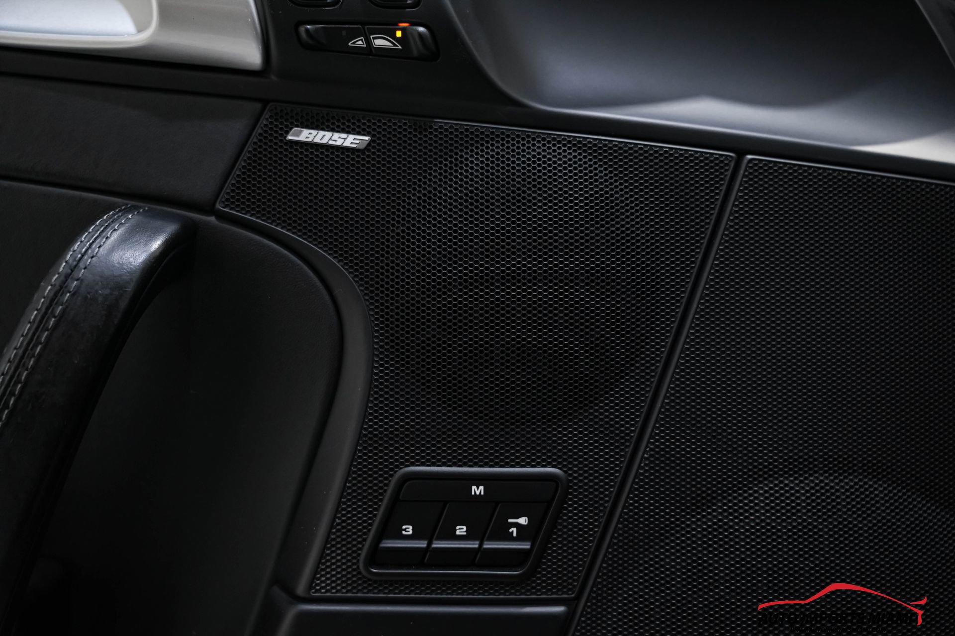 Used 2012 Porsche 911 Turbo S image 58