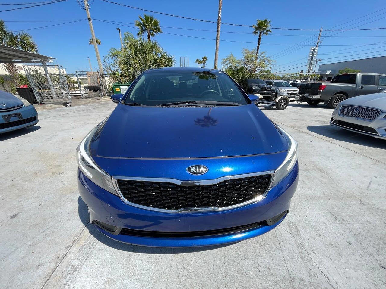 Used 2018 Kia Forte LX FWD image 1