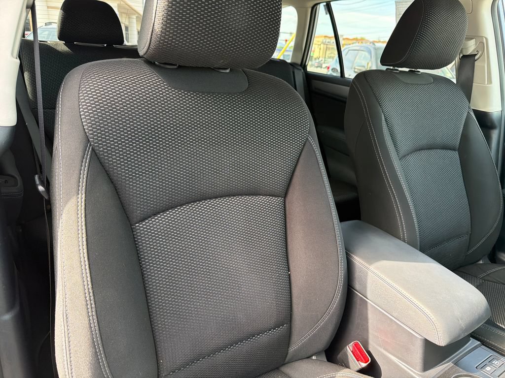 Used 2018 Subaru Outback 2.5i Premium AWD/4WD image 33