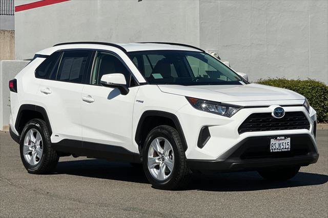 Certified 2020 Toyota RAV4 LE w/ All Weather Liner Package AWD/4WD image 5
