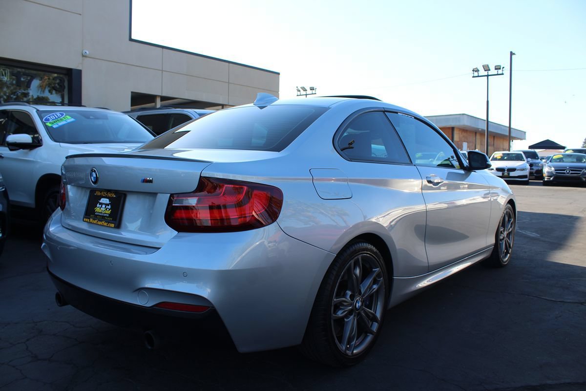 Used 2016 BMW M235i Coupe RWD image 7